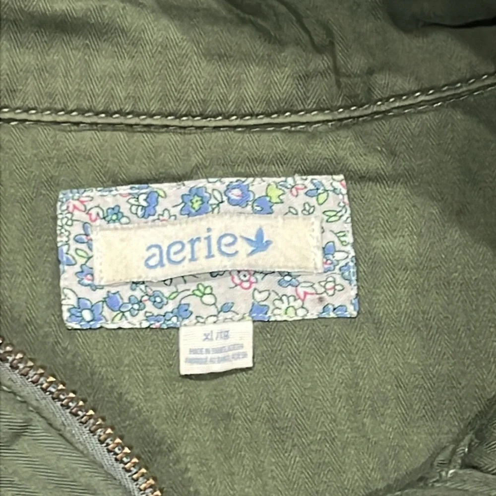 Women's Aerie Olive Green Utility Vest - Picture 2 of 5